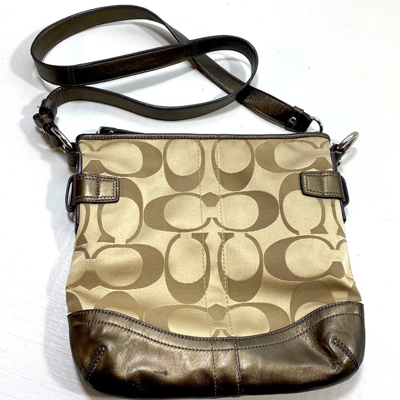 Coach signature crossbody / shoulder bag - Picture 4 of 13